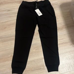 Mandala Jogger Pants and 6 pocket Scrub top